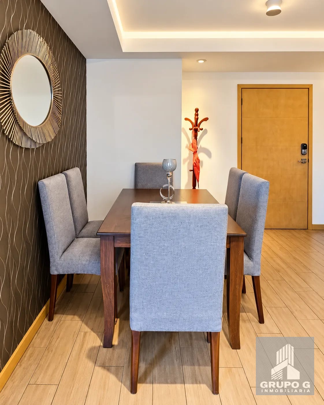 Apartamento en venta zona 10 Amueblado — Apartamento en Venta en Zona 10, Guatemala, Ciudad — foto 3 de 10