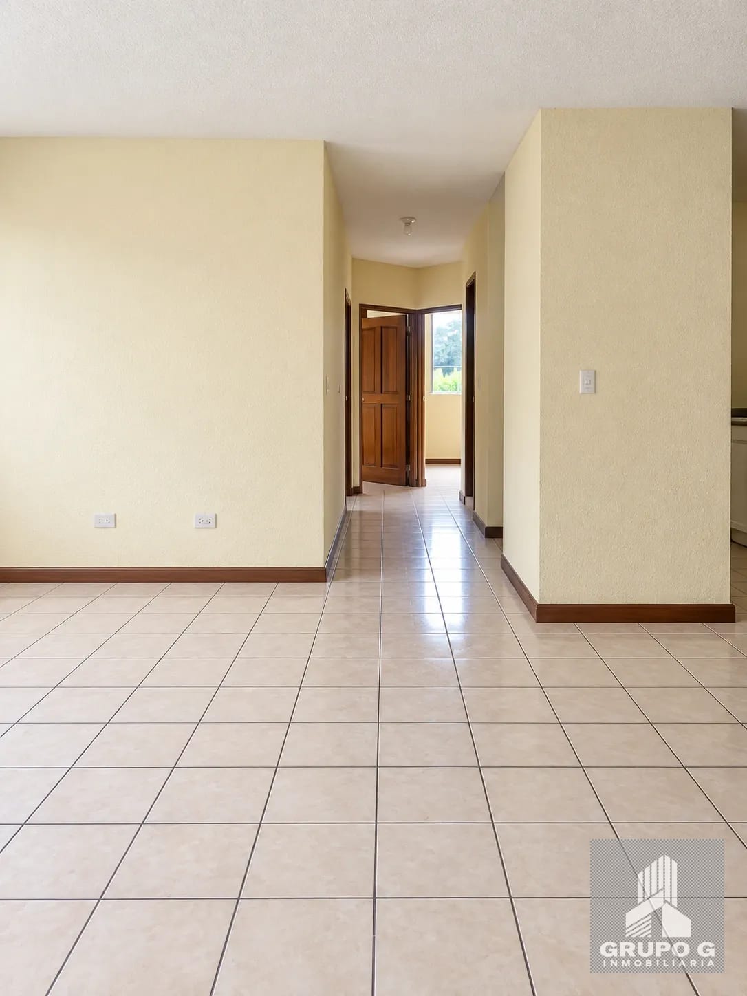 Apartamento en renta en Boulevard Acatán, Zona 16 — Apartamento en Alquiler en Zona 16, Guatemala, Ciudad — foto 4 de 10
