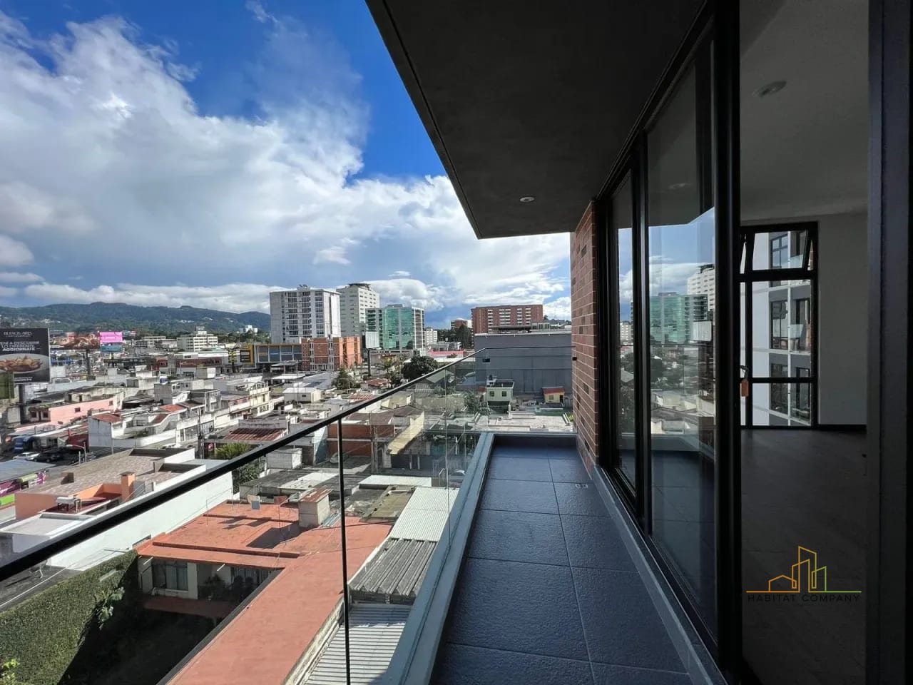 Apartamento en Venta IQ10 Zona 10 | 2 Habitaciones | 2 Parqueos | Balcón | Amenidades Premium | US$225,000 — Apartamento en Venta en IQ10, Zona 10, Guatemala, Ciudad — foto 1 de 6