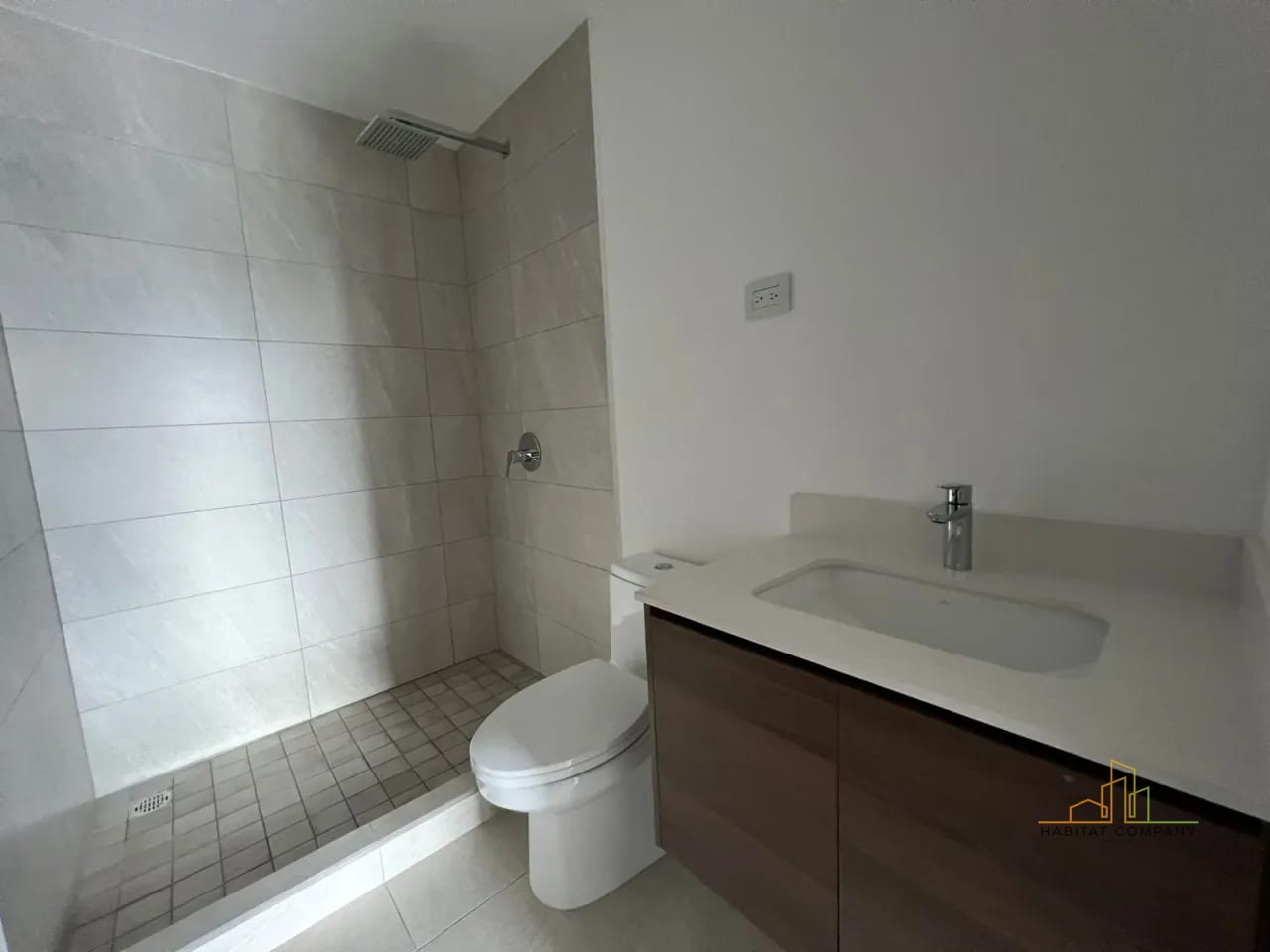 Apartamento en Venta IQ10 Zona 10 | 2 Habitaciones | 2 Parqueos | Balcón | Amenidades Premium | US$225,000 — Apartamento en Venta en IQ10, Zona 10, Guatemala, Ciudad — foto 5 de 6