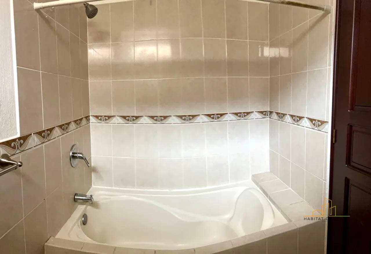 Venta Casa KM 16-20 CAES, Fraijanes- Residenciales Santa Mónica, 250 Mts2 — Casa en Venta en Fraijanes, Carretera a El Salvador, Guatemala, Ciudad — foto 9 de 14