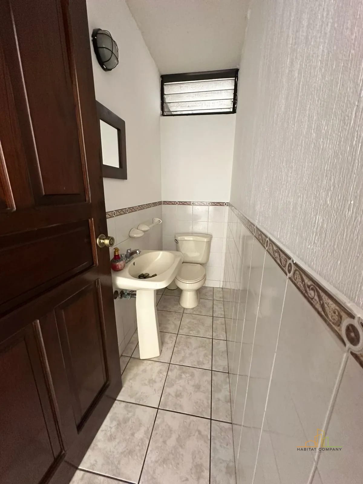 Casa Renta Carretera a El Salvador KM 16-20 - Entrada Calle de Olmeca en Residencial con garita — Casa en Alquiler en Carretera a El Salvador, Guatemala, Ciudad — foto 1 de 13