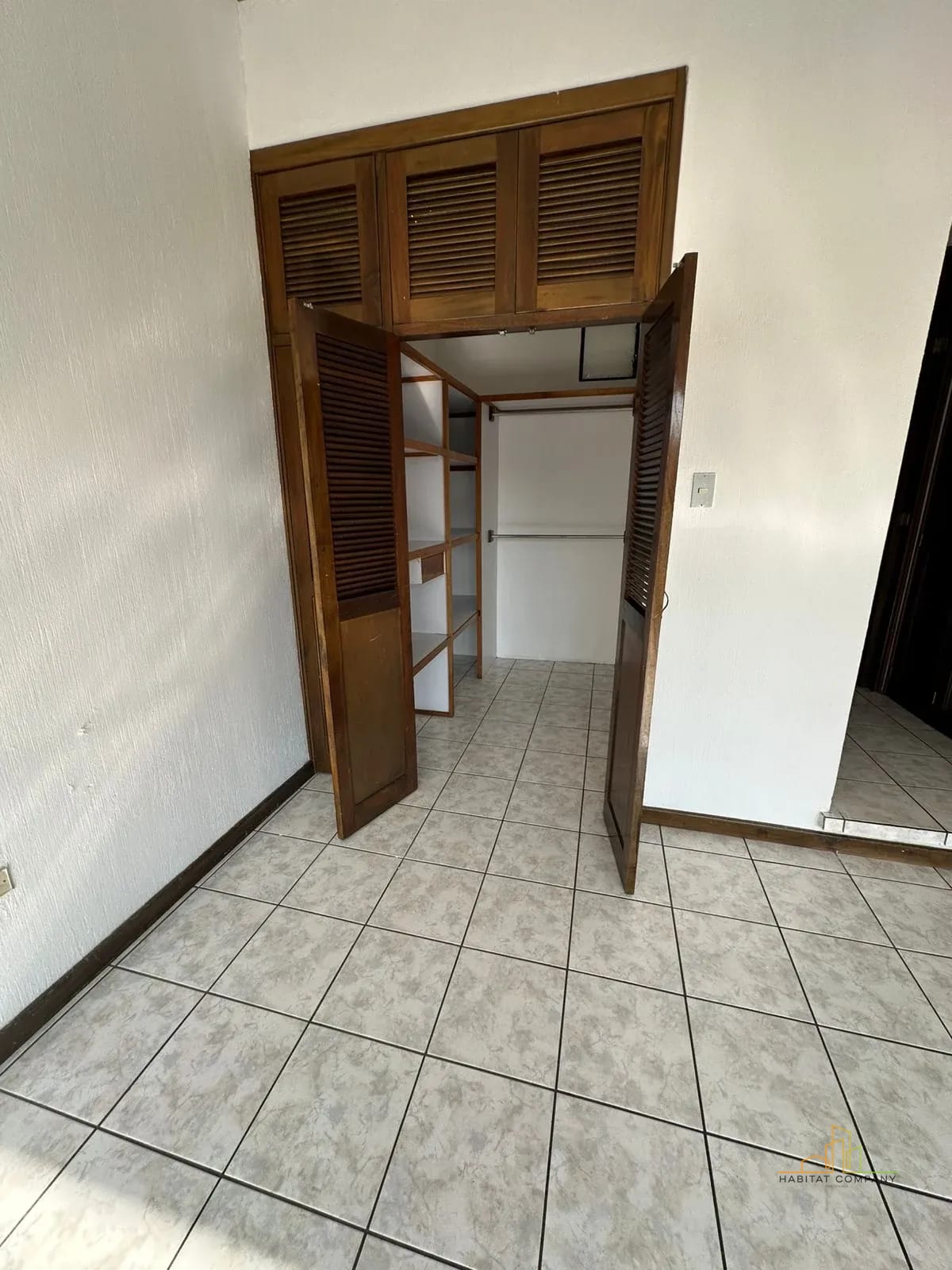 Casa Renta Carretera a El Salvador KM 16-20 - Entrada Calle de Olmeca en Residencial con garita — Casa en Alquiler en Carretera a El Salvador, Guatemala, Ciudad — foto 6 de 13