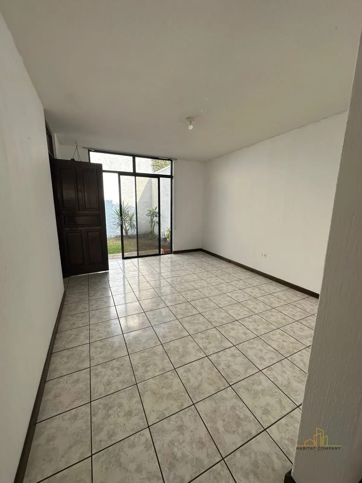 Casa Renta Carretera a El Salvador KM 16-20 - Entrada Calle de Olmeca en Residencial con garita — Casa en Alquiler en Carretera a El Salvador, Guatemala, Ciudad — foto 8 de 13