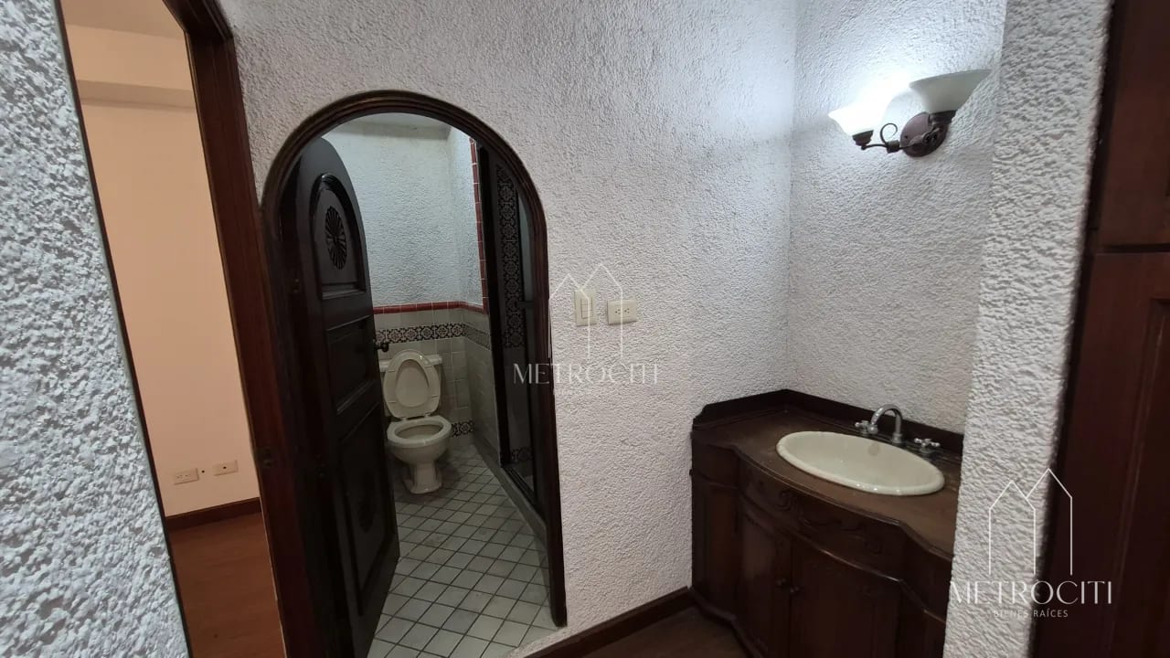 Se renta espacio para oficina a puerta cerrada en zona 15 — Oficina en Alquiler en Zona 15, Guatemala, Ciudad — foto 3 de 3