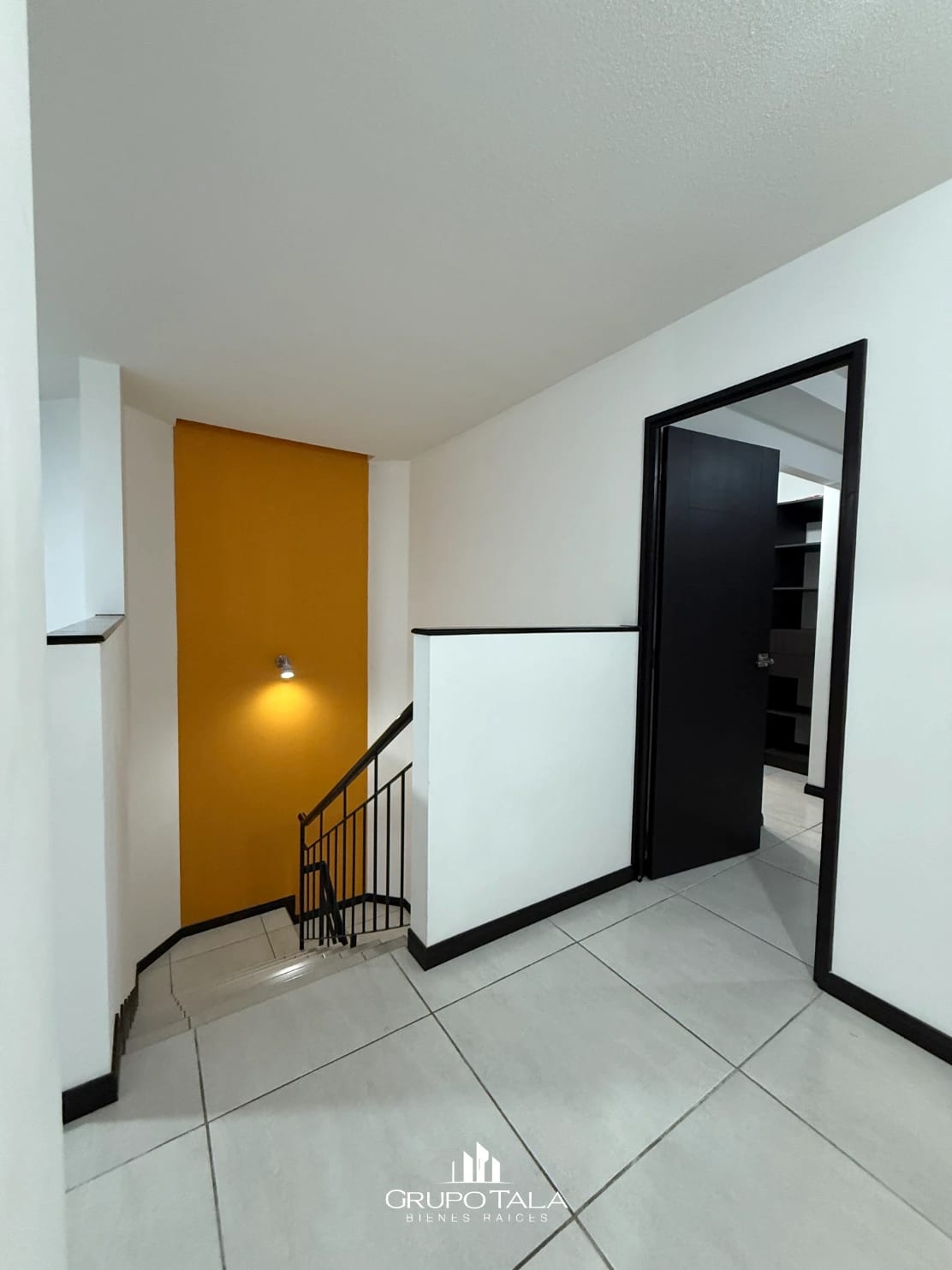 Espectacular Casa en Venta Condado Naranjo Mixco — Casa en Venta en Condado Naranjo, Zona 4 Mixco, Guatemala, Ciudad — foto 7 de 8