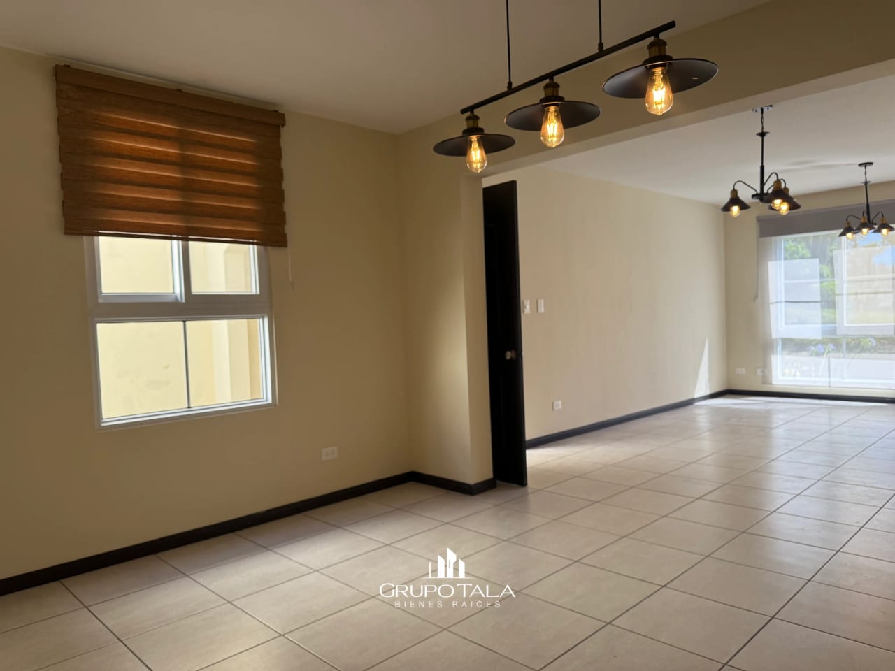 Linda Casa en Venta en zona 4 de Mixco, Condado Naranjo — Casa en Venta en Condado Naranjo, Zona 4 Mixco, Guatemala, Ciudad — foto 4 de 10
