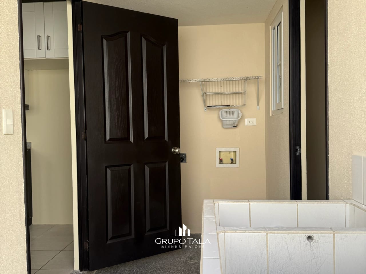 Linda Casa en Venta en zona 4 de Mixco, Condado Naranjo — Casa en Venta en Condado Naranjo, Zona 4 Mixco, Guatemala, Ciudad — foto 6 de 10