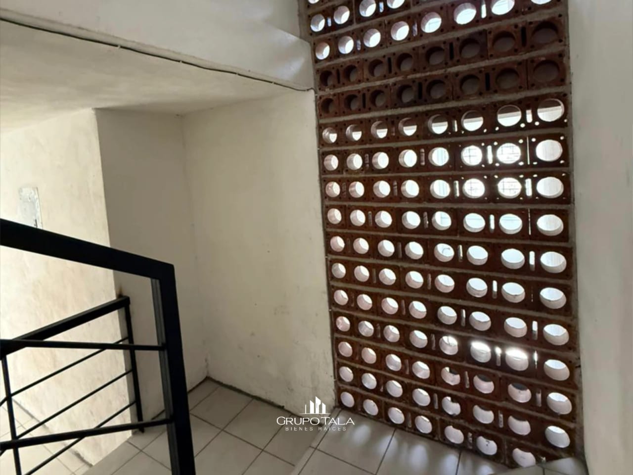 Amplio Edificio en Renta zona 4 🏢. — Edificio en Alquiler en Zona 4, Guatemala, Ciudad — foto 3 de 8