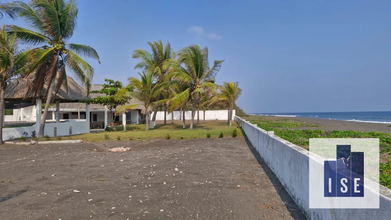 Casa de playa frente al mar en venta — Casa vacacional en Venta en Monterrico, Santa Rosa — foto 2 de 8