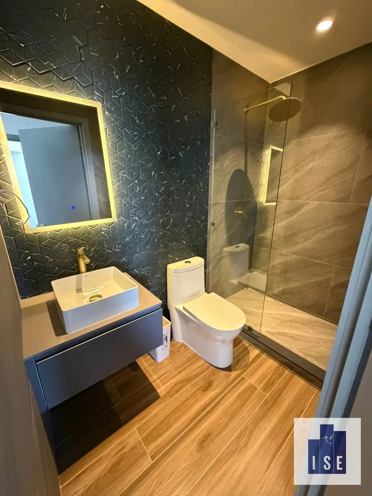 Apartamento en alquiler Edificio Atarah Z.10 — Apartamento en Alquiler en Atarah, Zona 10, Guatemala, Ciudad — foto 7 de 13