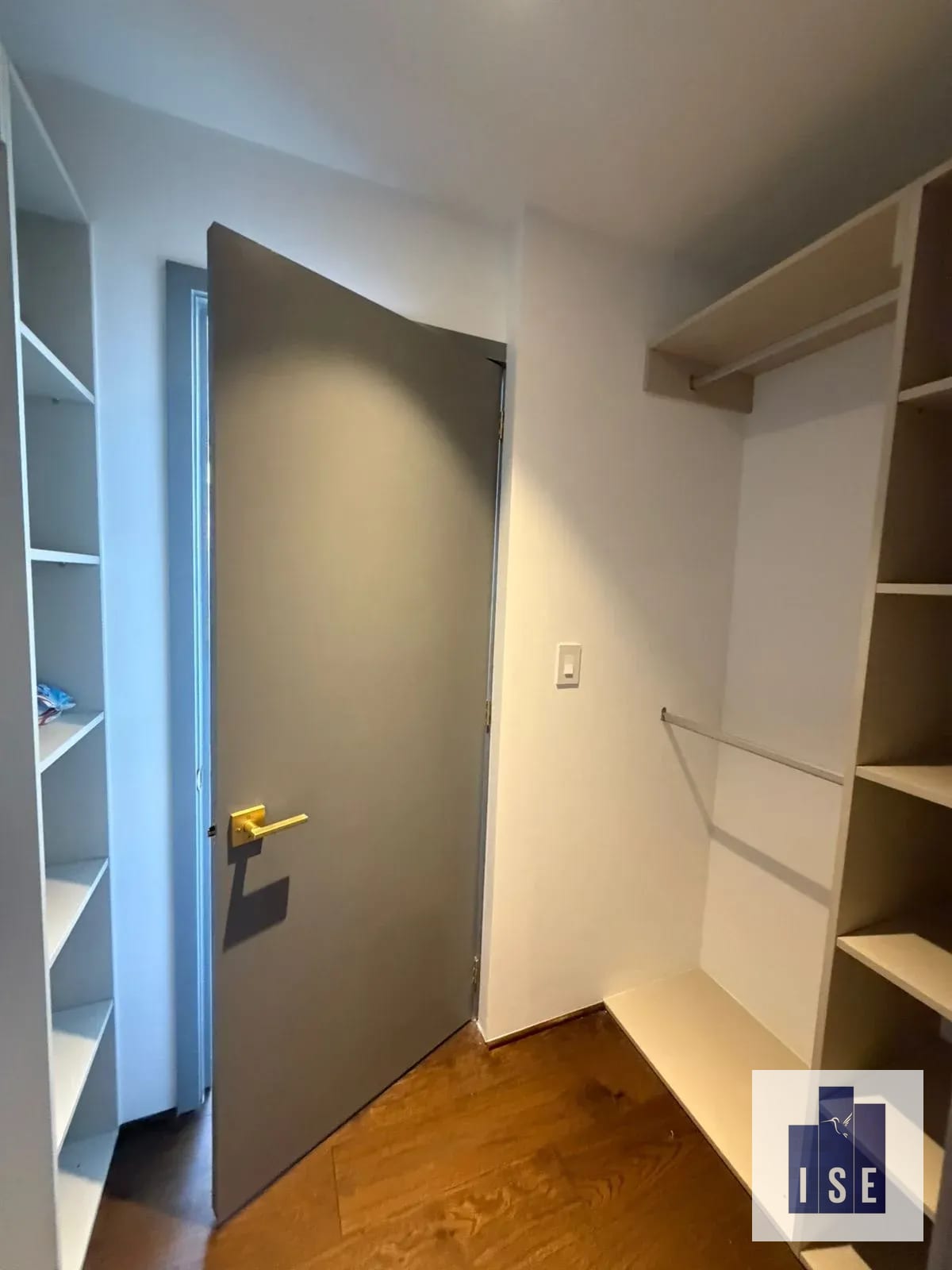 Apartamento en alquiler Edificio Atarah Z.10 — Apartamento en Alquiler en Atarah, Zona 10, Guatemala, Ciudad — foto 8 de 13