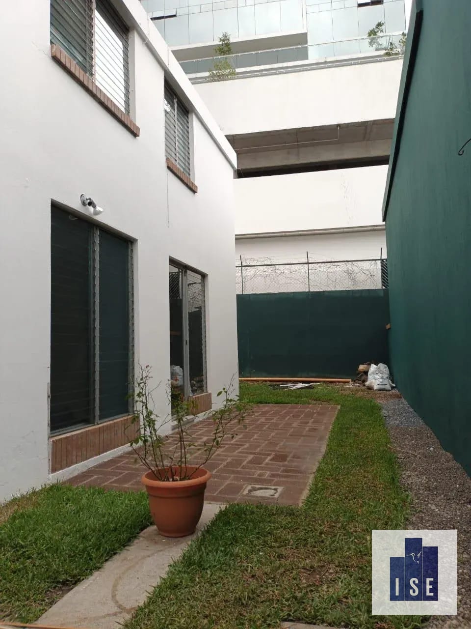 Casa en Alquiler Z.10 dentro de condominio — Casa en Alquiler en Zona 10, Guatemala, Ciudad — foto 2 de 10