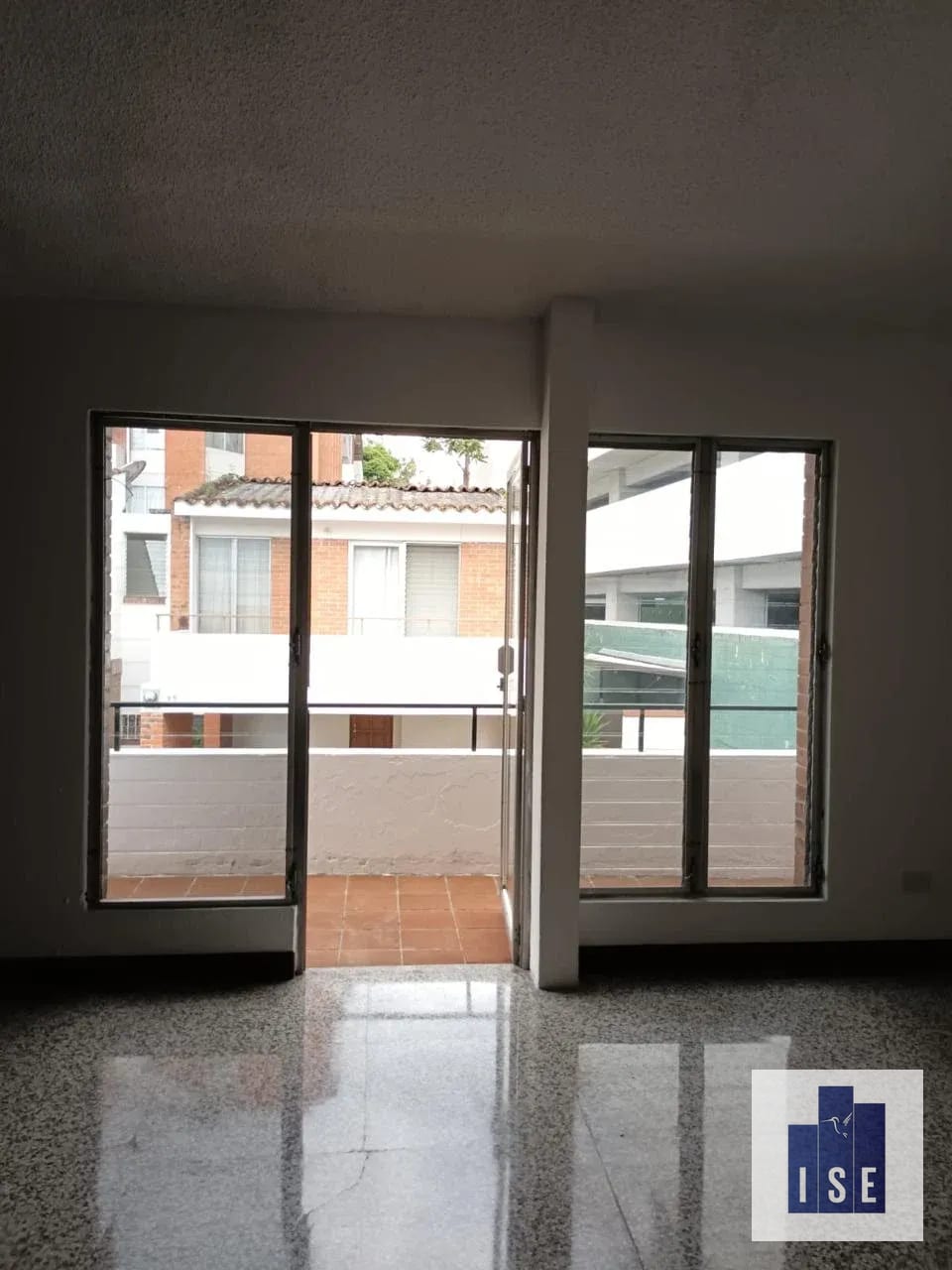 Casa en Alquiler Z.10 dentro de condominio — Casa en Alquiler en Zona 10, Guatemala, Ciudad — foto 5 de 10
