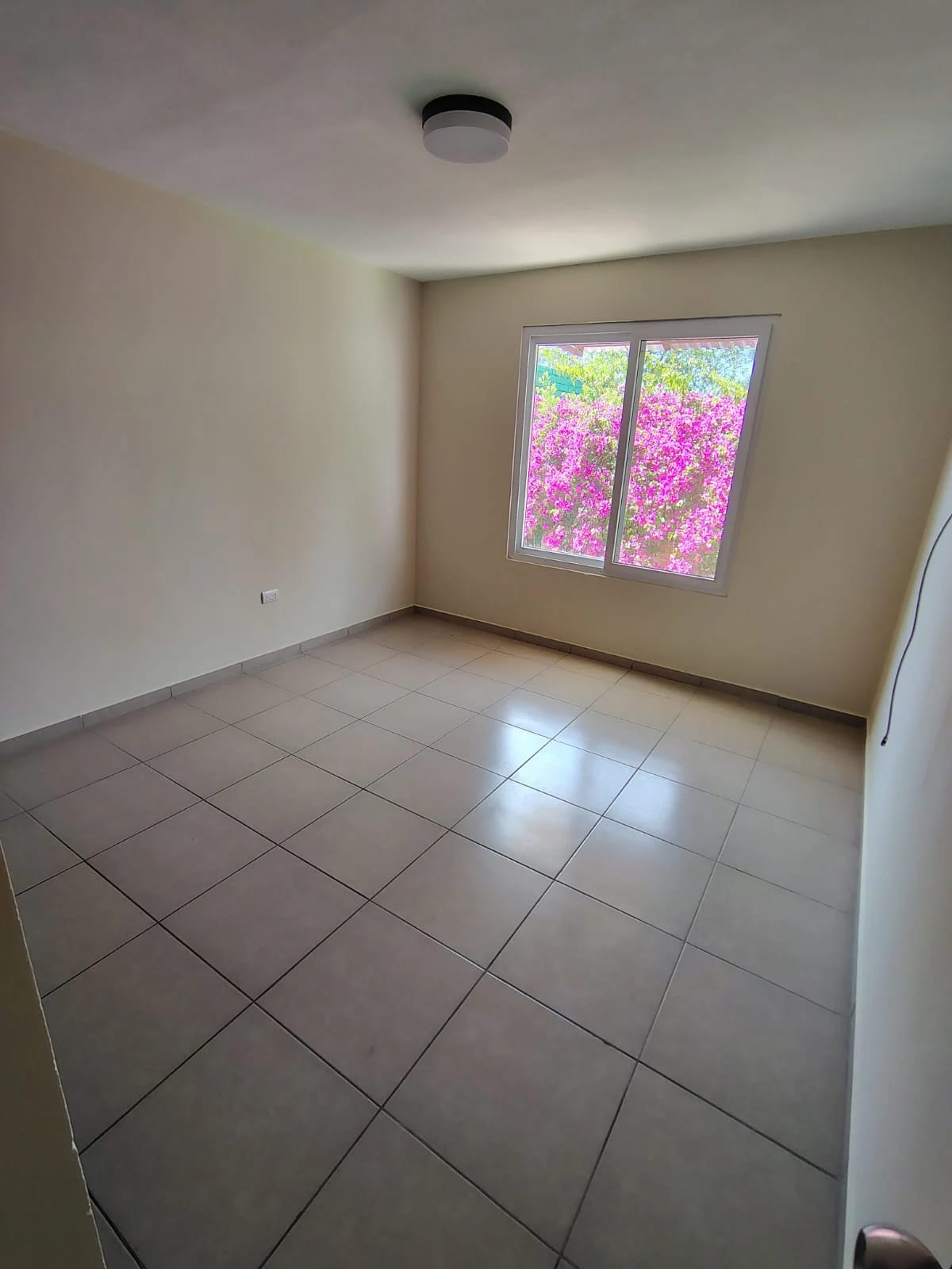 VENDO CASA EN COND. ALAMEDAS DE SANTO DOMINGO, KM 30.5 CAES — Casa en Venta en Carretera a El Salvador, Guatemala, Ciudad — foto 11 de 17