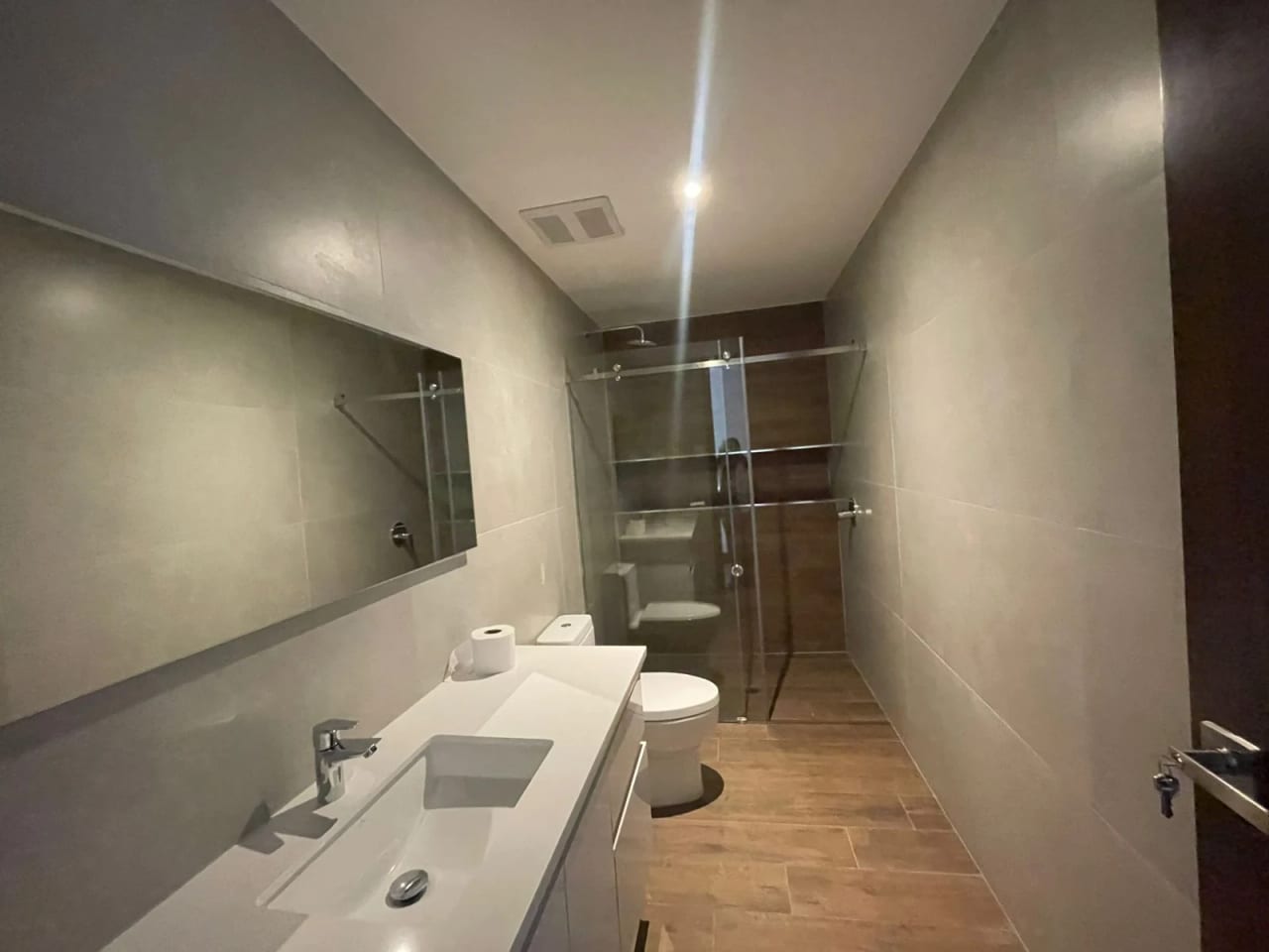 VENDO APARTAMENTO EN EDIFICIO GAURA ZONA 15 VISTA HERMOSA — Apartamento en Venta en Zona 15, Guatemala, Ciudad — foto 7 de 16