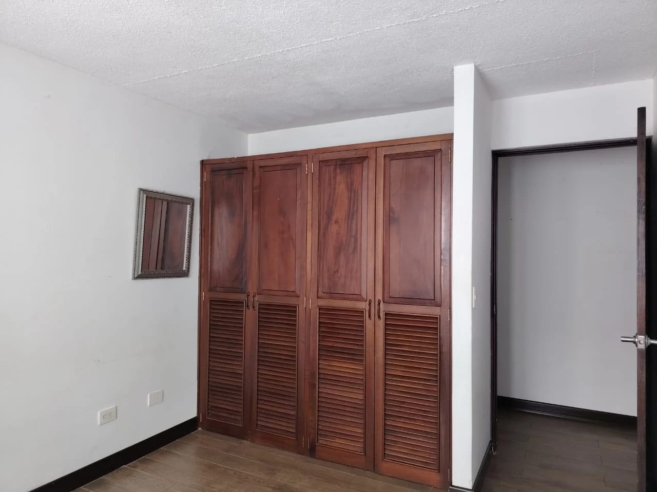 VENDO APARTAMENTO EN ZONA 11 — Casa en Venta en Zona 11, Guatemala, Ciudad — foto 9 de 13