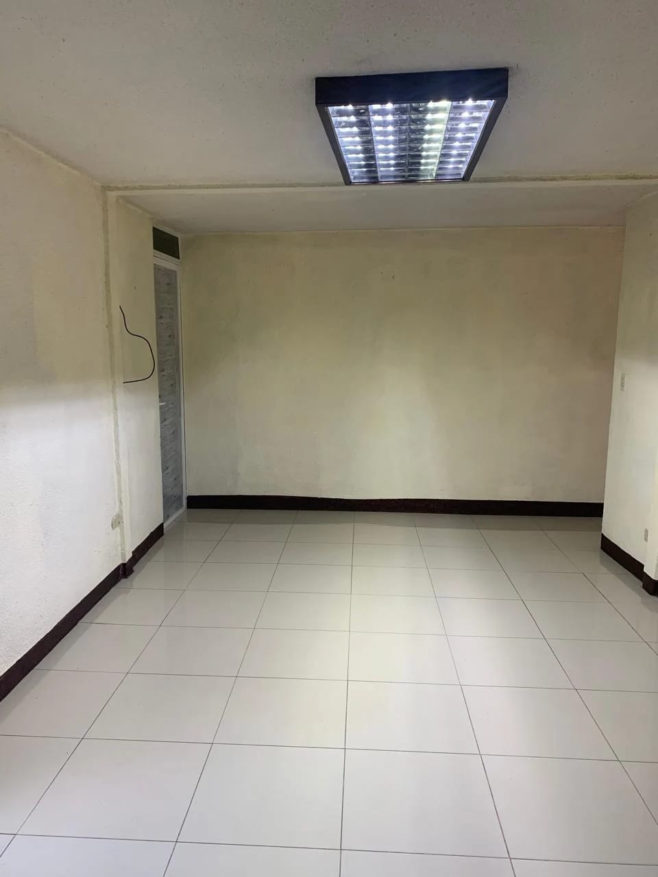 VENDO CASA EN RESIDENCIAL VALLE DE LA MARIPOSA, AMATITLÁN. — Casa en Venta en Amatitlán, Guatemala, Ciudad — foto 4 de 17