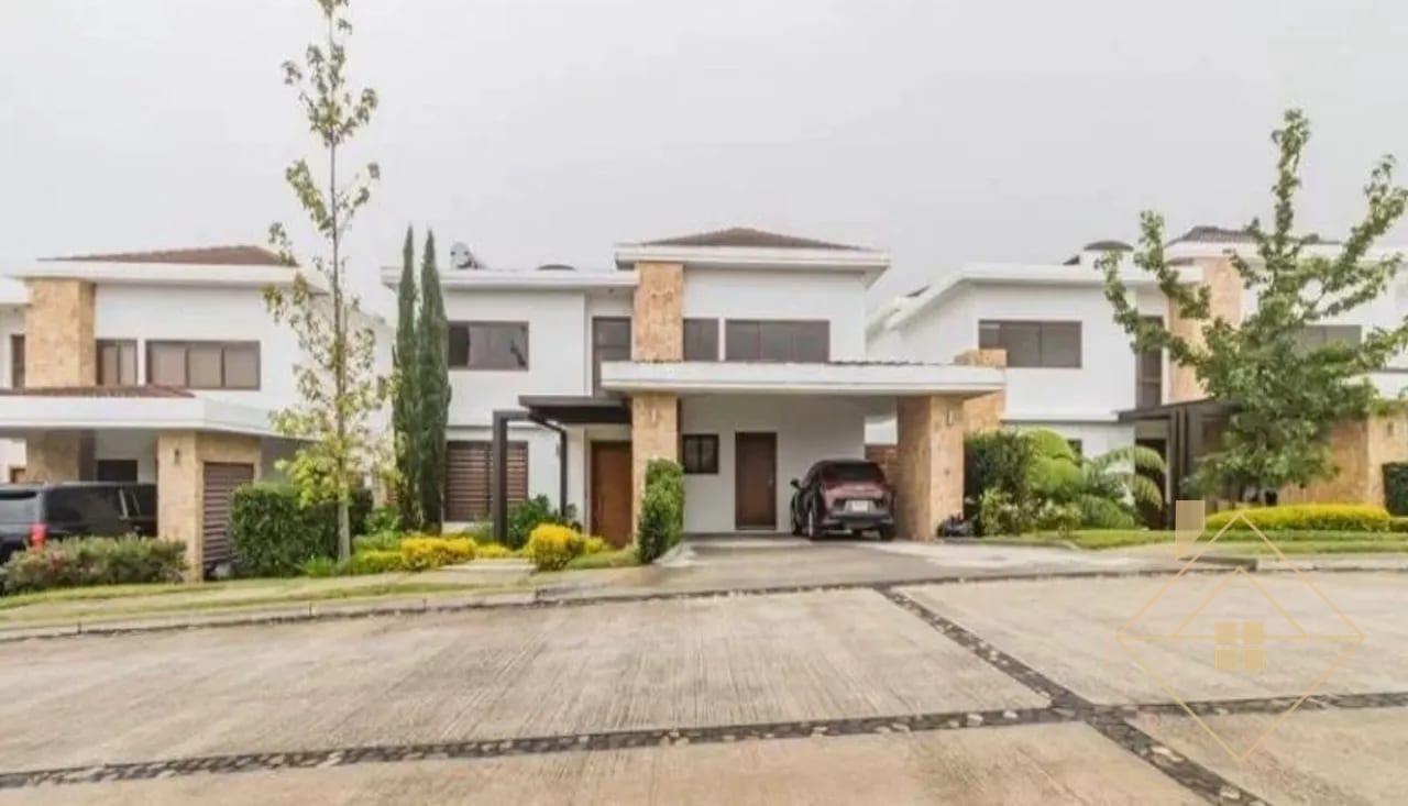 Casa nueva en venta Lugana, San Isidro zona 16 — Casa en Venta en San Isidro, Zona 16, Guatemala, Ciudad — foto 1 de 4