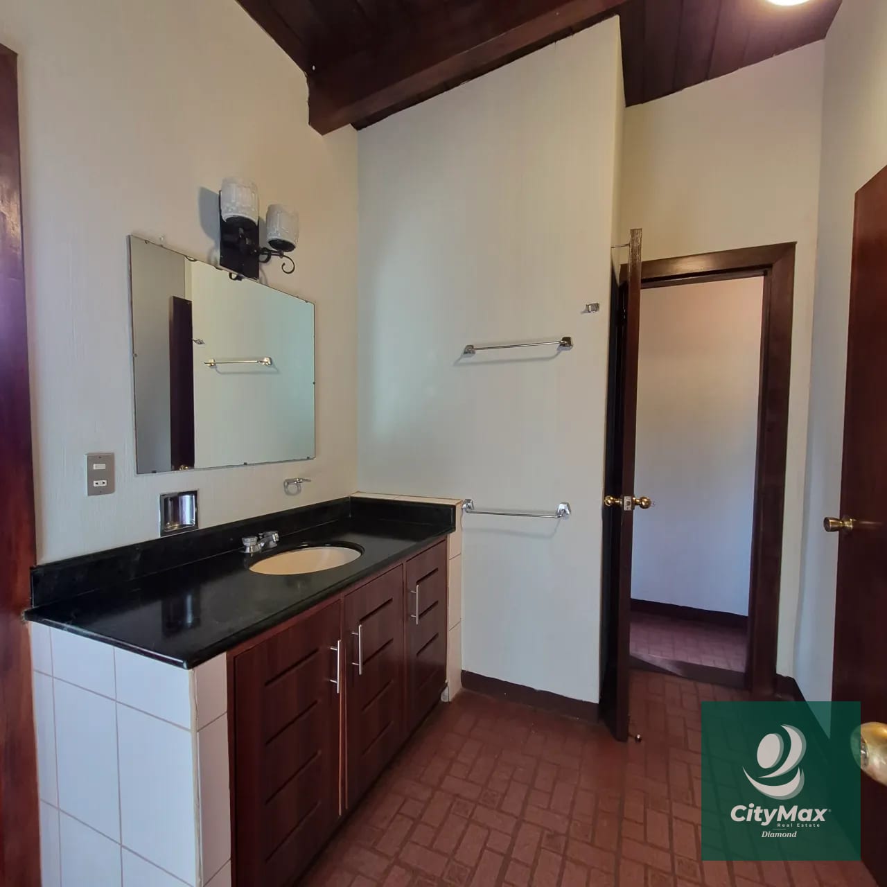 Casa en renta para uso de oficinas en zona 15 Vista Hermosa 1 — Casa en Alquiler en Vista Hermosa I, Zona 15, Guatemala, Ciudad — foto 12 de 17