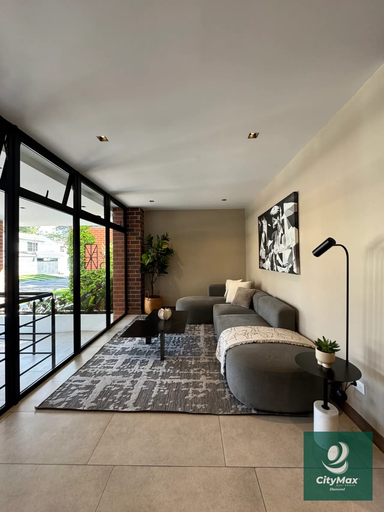 Apartamento en renta en zona 15 — Apartamento en Alquiler en Vila Quince, Zona 15, Guatemala, Ciudad — foto 2 de 17
