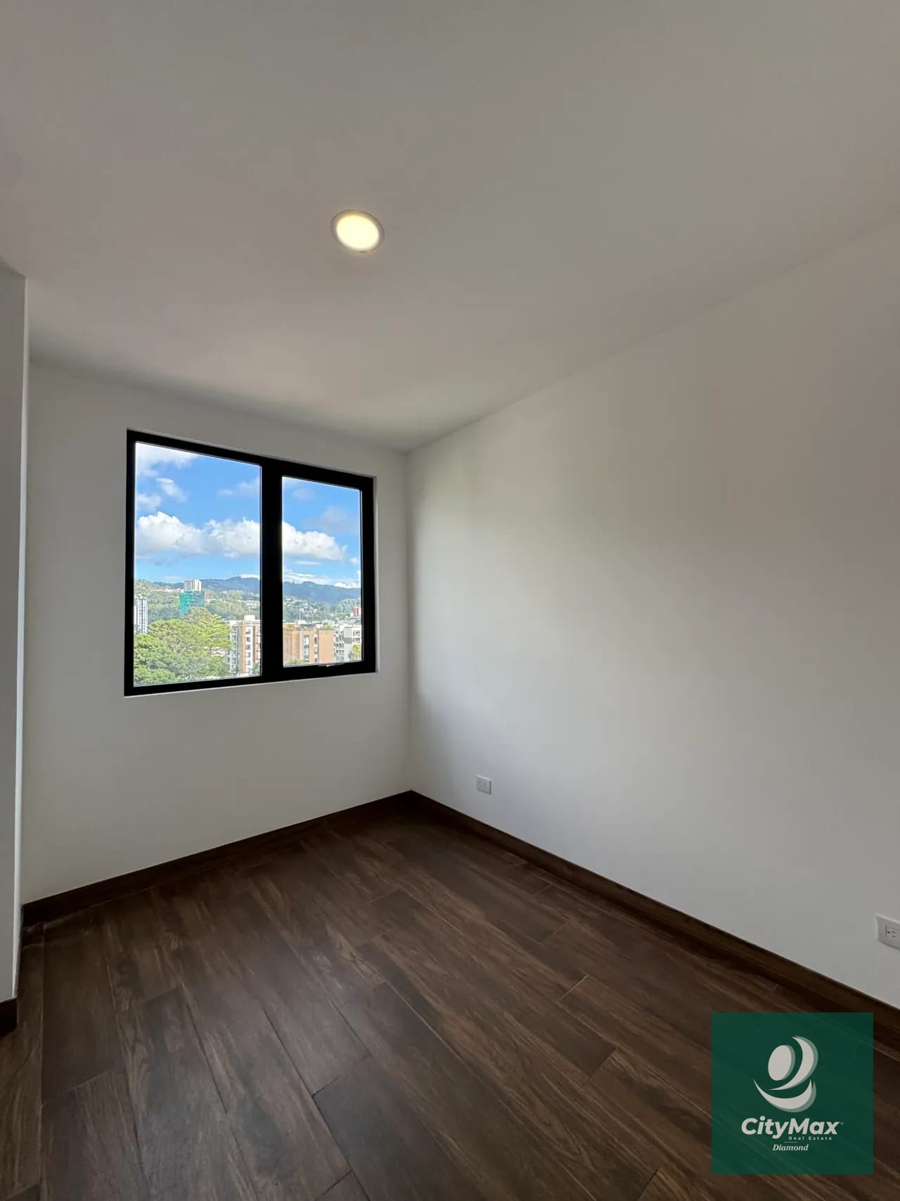 Apartamento en renta en zona 15 — Apartamento en Alquiler en Vila Quince, Zona 15, Guatemala, Ciudad — foto 12 de 17