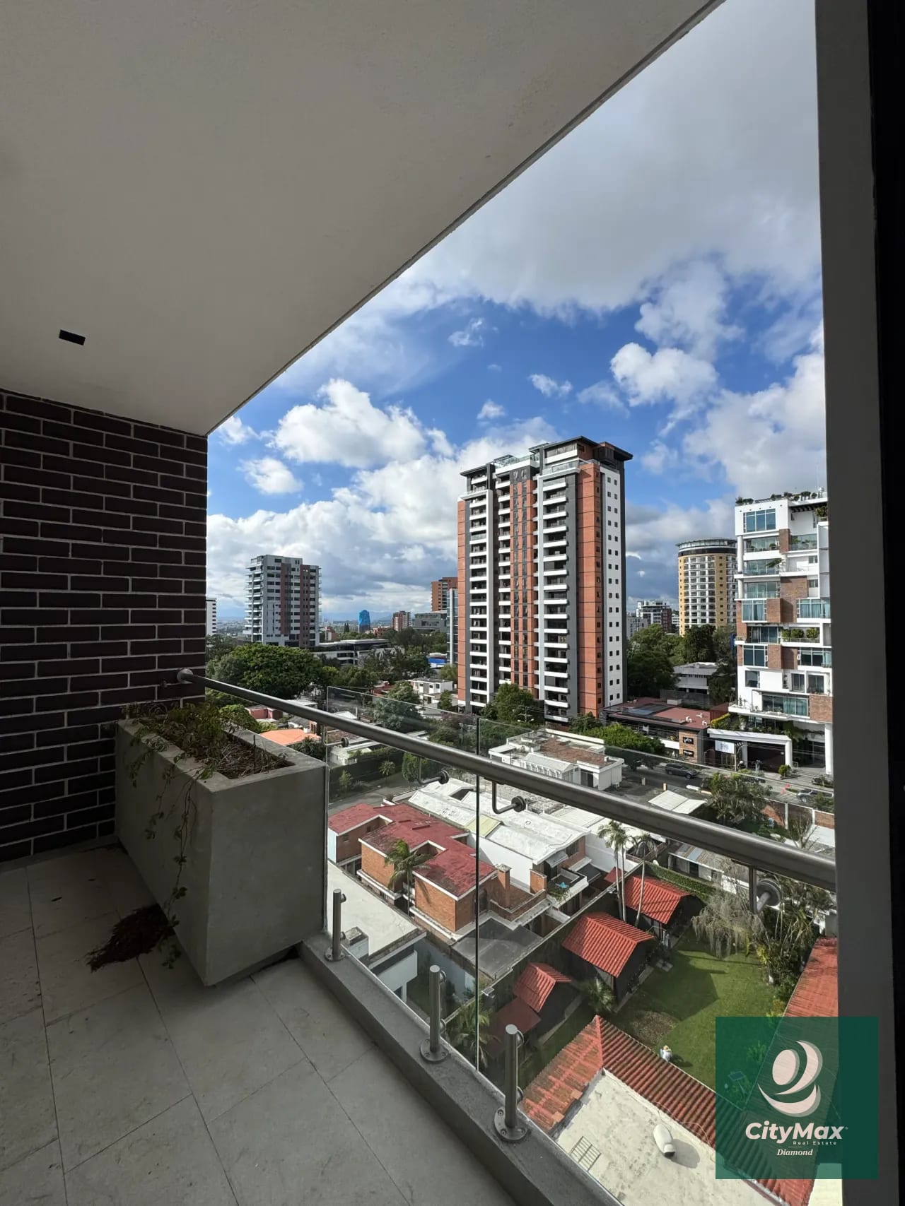 Apartamento en renta en zona 15 — Apartamento en Alquiler en Vila Quince, Zona 15, Guatemala, Ciudad — foto 16 de 17