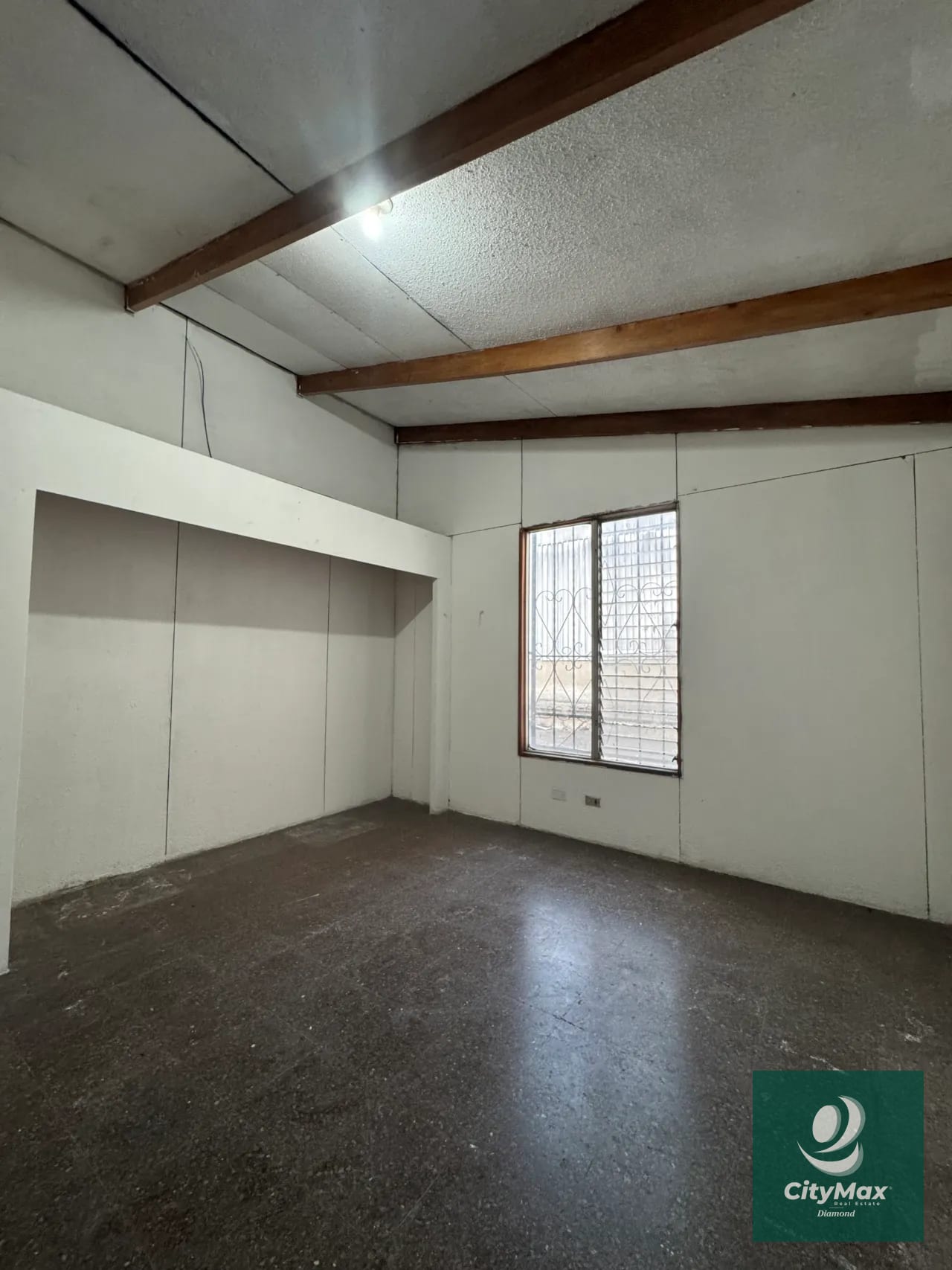 Casa en renta para oficinas zona 9 — Casa en Alquiler en Zona 9, Guatemala, Ciudad — foto 6 de 15