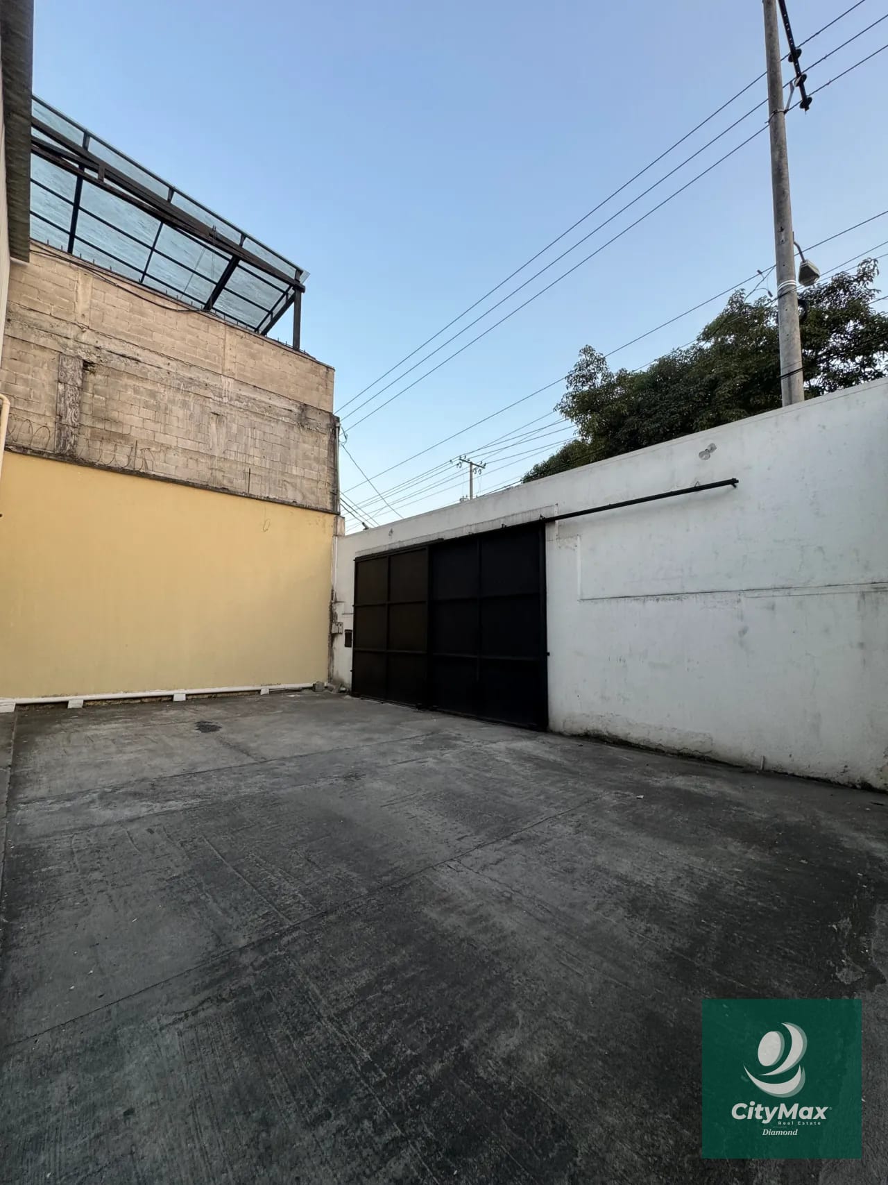 Casa en renta para oficinas zona 9 — Casa en Alquiler en Zona 9, Guatemala, Ciudad — foto 3 de 15