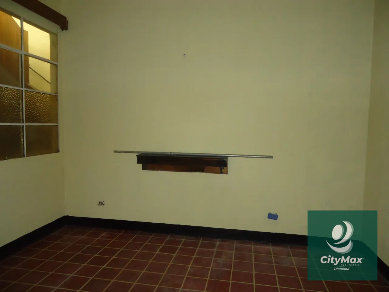 Casa en renta para uso de oficinas o comercio en zona 5 — Casa en Alquiler en La Palmita, Zona 5, Guatemala, Ciudad — foto 10 de 17