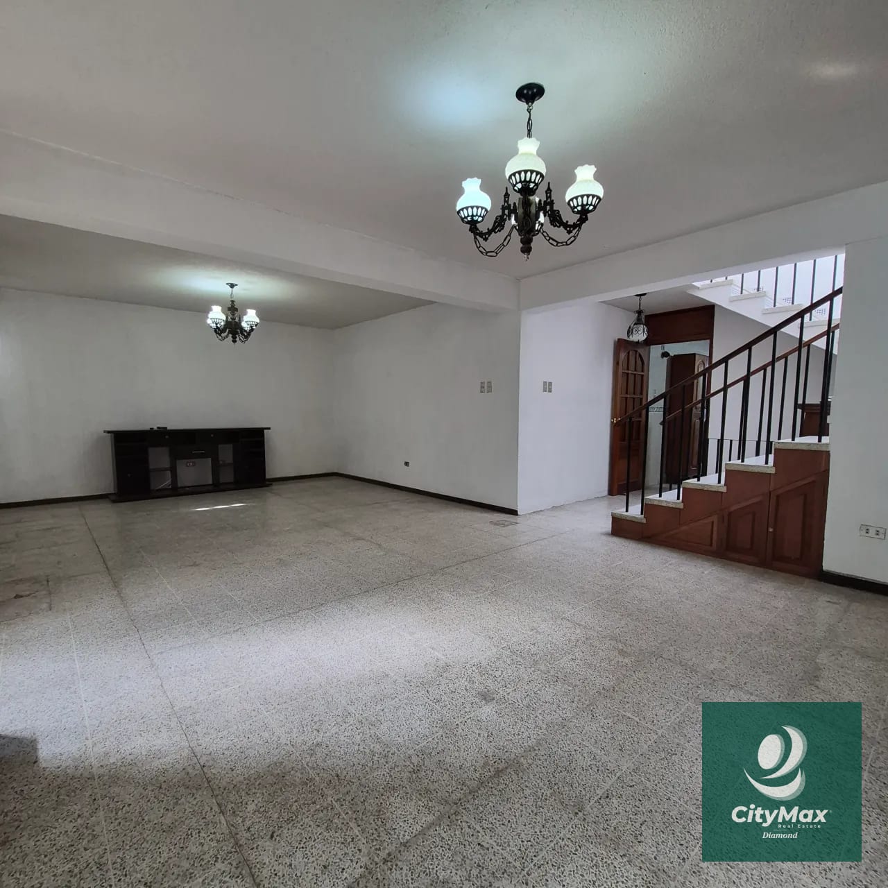 Casa en renta zona 15 Vista Hermosa 1 fuera de garita — Casa en Alquiler en Zona 15, Guatemala, Ciudad — foto 1 de 15