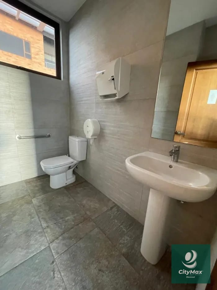 Apartamento En Renta en Salvattore Zona 10 Renta — Apartamento en Alquiler en Zona 10, Guatemala, Ciudad — foto 13 de 17