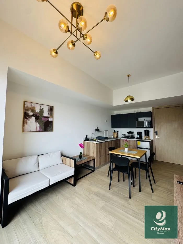 Apartamento amueblado en renta zona 10 — Apartamento en Alquiler en Zona 10, Guatemala, Ciudad — foto 10 de 11