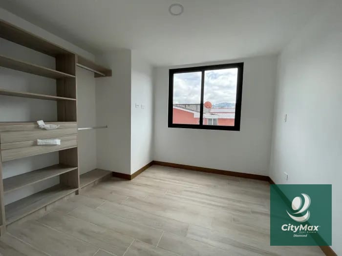 Apartamento en Venta en La Villa Zona 14 — Apartamento en Venta en La Villa, Zona 14, Guatemala, Ciudad — foto 12 de 16