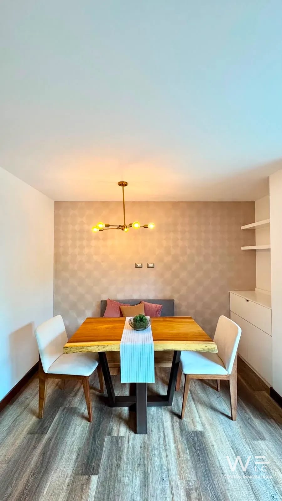 Lindo Apartamento en Renta Zona 10 — Apartamento en Alquiler en Zona 10, Guatemala, Ciudad — foto 3 de 13