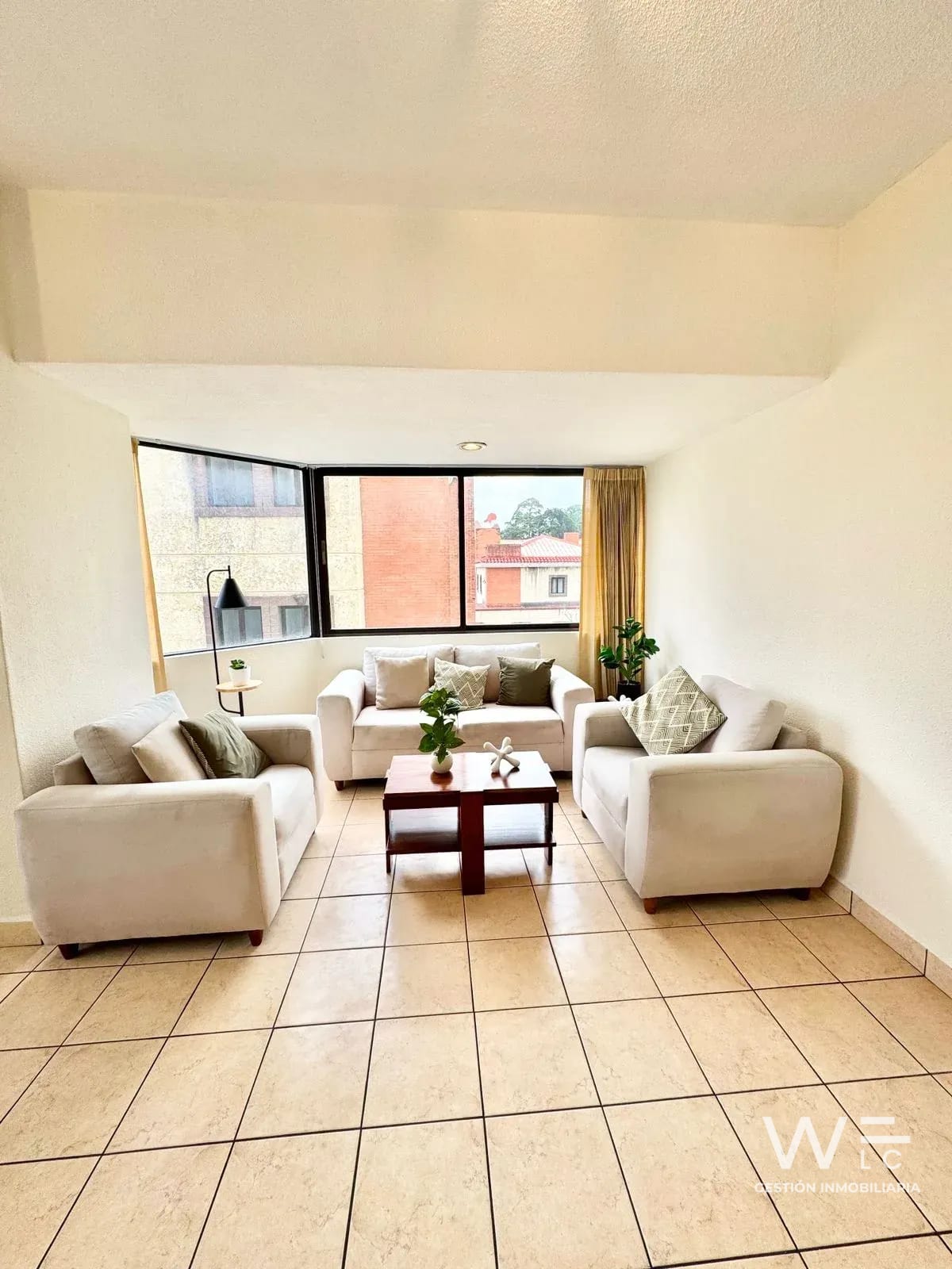 Apartamento Amueblado en Renta Zona 14 — Apartamento en Alquiler en Zona 14, Guatemala, Ciudad — foto 3 de 17