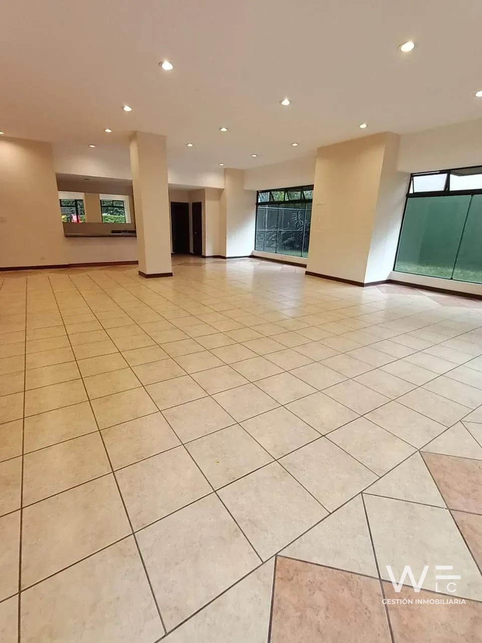 Apartamento Amueblado en Renta Zona 14 — Apartamento en Alquiler en Zona 14, Guatemala, Ciudad — foto 14 de 17