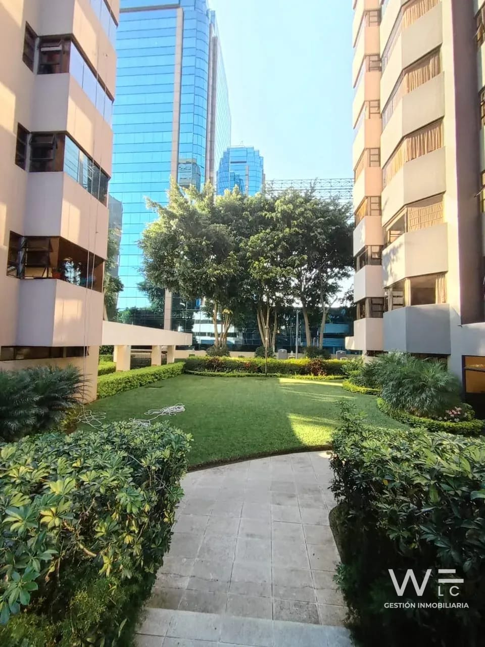 Apartamento Amueblado en Renta Zona 14 — Apartamento en Alquiler en Zona 14, Guatemala, Ciudad — foto 13 de 17