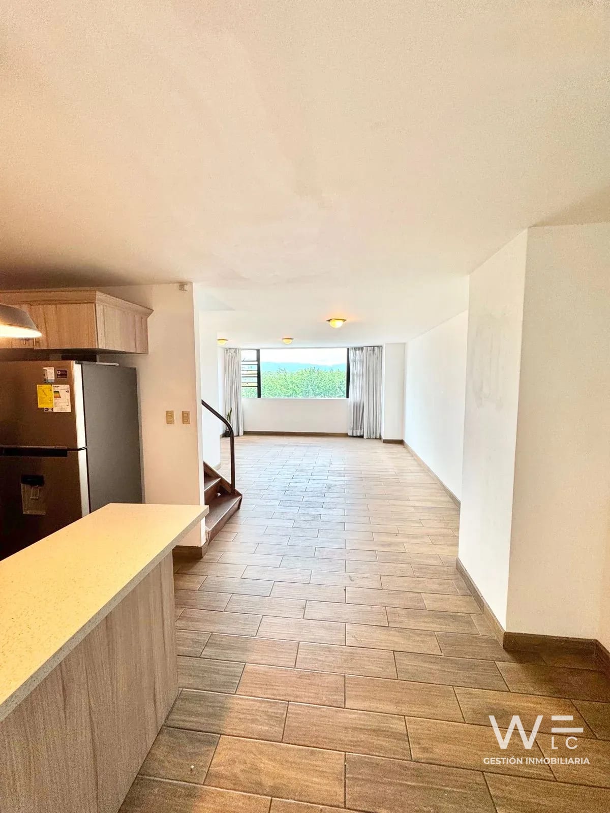Apartamento Tipo Loft en Renta Zona 14 — Apartamento en Alquiler en Zona 14, Guatemala, Ciudad — foto 5 de 9