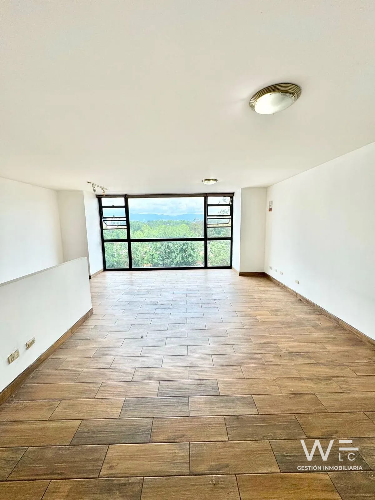 Apartamento Tipo Loft en Renta Zona 14 — Apartamento en Alquiler en Zona 14, Guatemala, Ciudad — foto 6 de 9