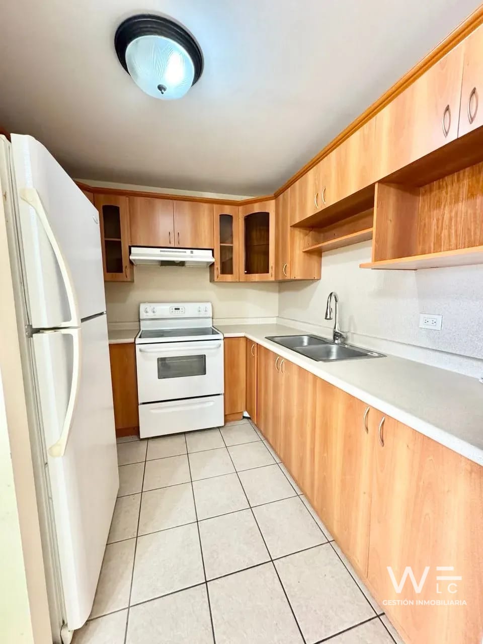 Alquilo Apartamento Zona 14 — Apartamento en Alquiler en Zona 14, Guatemala, Ciudad — foto 3 de 11