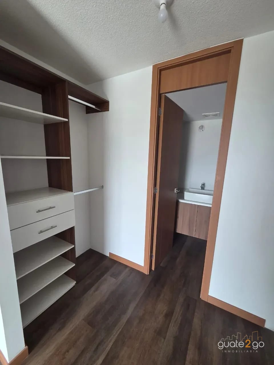 Apartamento 2 dormitorios en zona 11 — Apartamento en Venta en Zona 11, Guatemala, Ciudad — foto 7 de 16