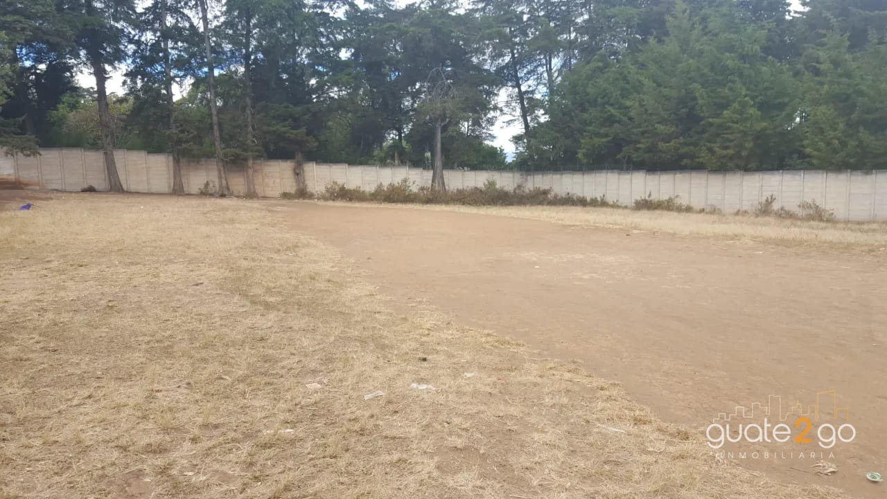 Alquilo amplio terreno en Santa Catarina Pinula, parqueo camiones maquinaria o cabezales — Terreno en Alquiler en Santa Catarina Pinula, Guatemala, Ciudad — foto 3 de 6