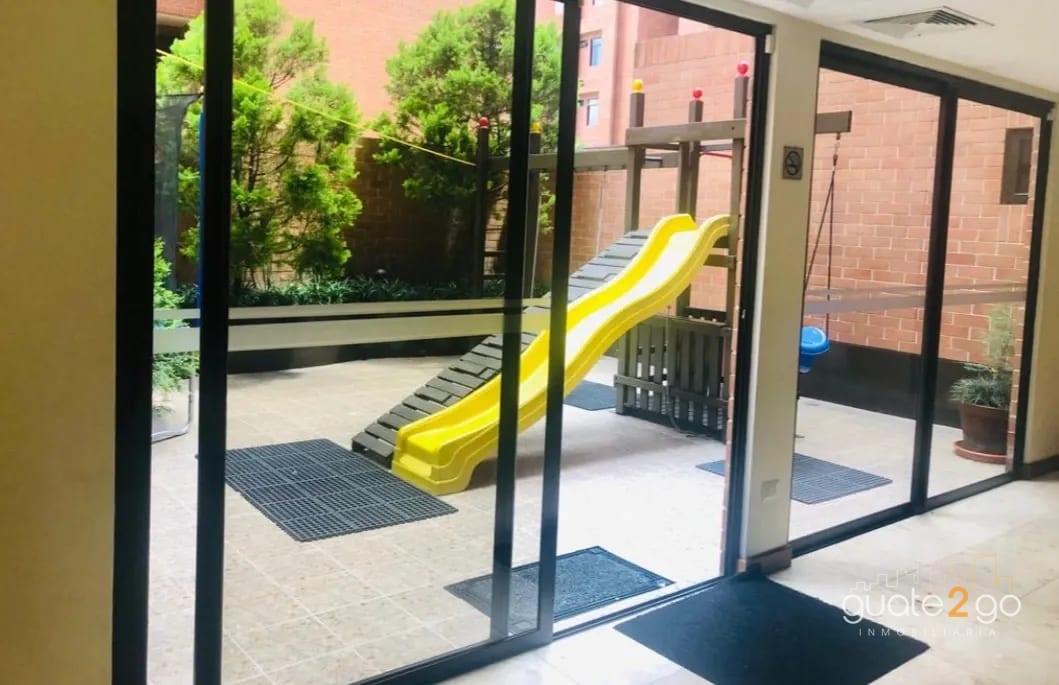 Apartamento en Mirafiori zona 10 — Apartamento en Alquiler en Mirafiori, Zona 10, Guatemala, Ciudad — foto 16 de 17