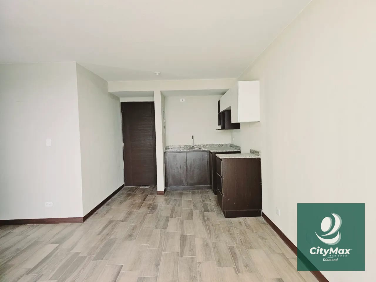 Apartamento en Venta y Renta en San Nicolás del Bosque Zona 4 de Mixco — Apartamento en Venta en Bosques de San Nicolás, Zona 4 Mixco, Guatemala, Ciudad — foto 17 de 17