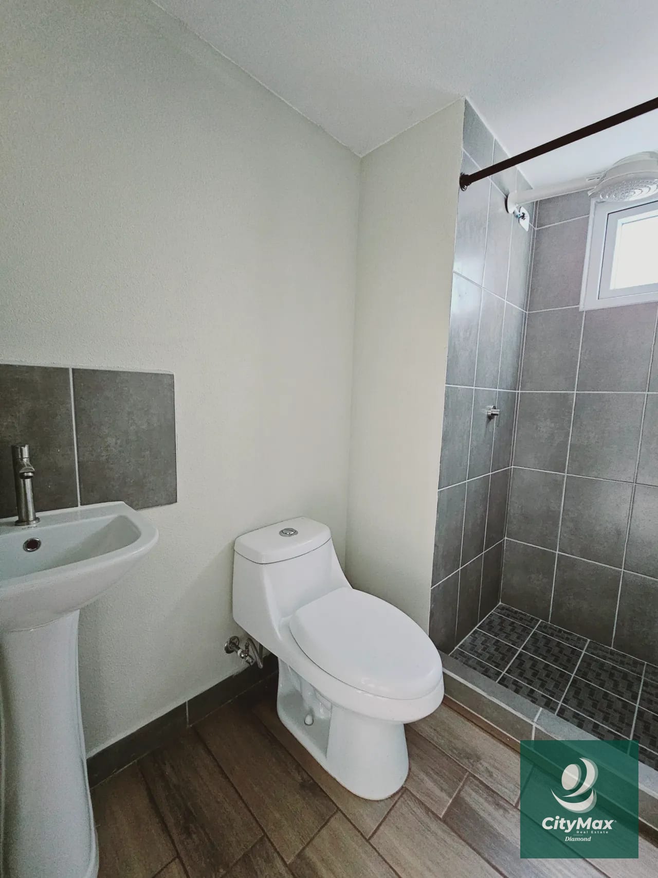Apartamento en Venta y Renta en San Nicolás del Bosque Zona 4 de Mixco — Apartamento en Venta en Bosques de San Nicolás, Zona 4 Mixco, Guatemala, Ciudad — foto 2 de 17