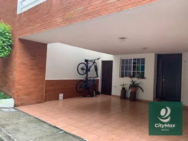 Casa en Venta en Bosques del Encinal Zona 7 de Mixco — Casa en Venta en El Encinal, Zona 7 Mixco, Guatemala, Ciudad — foto 2 de 16