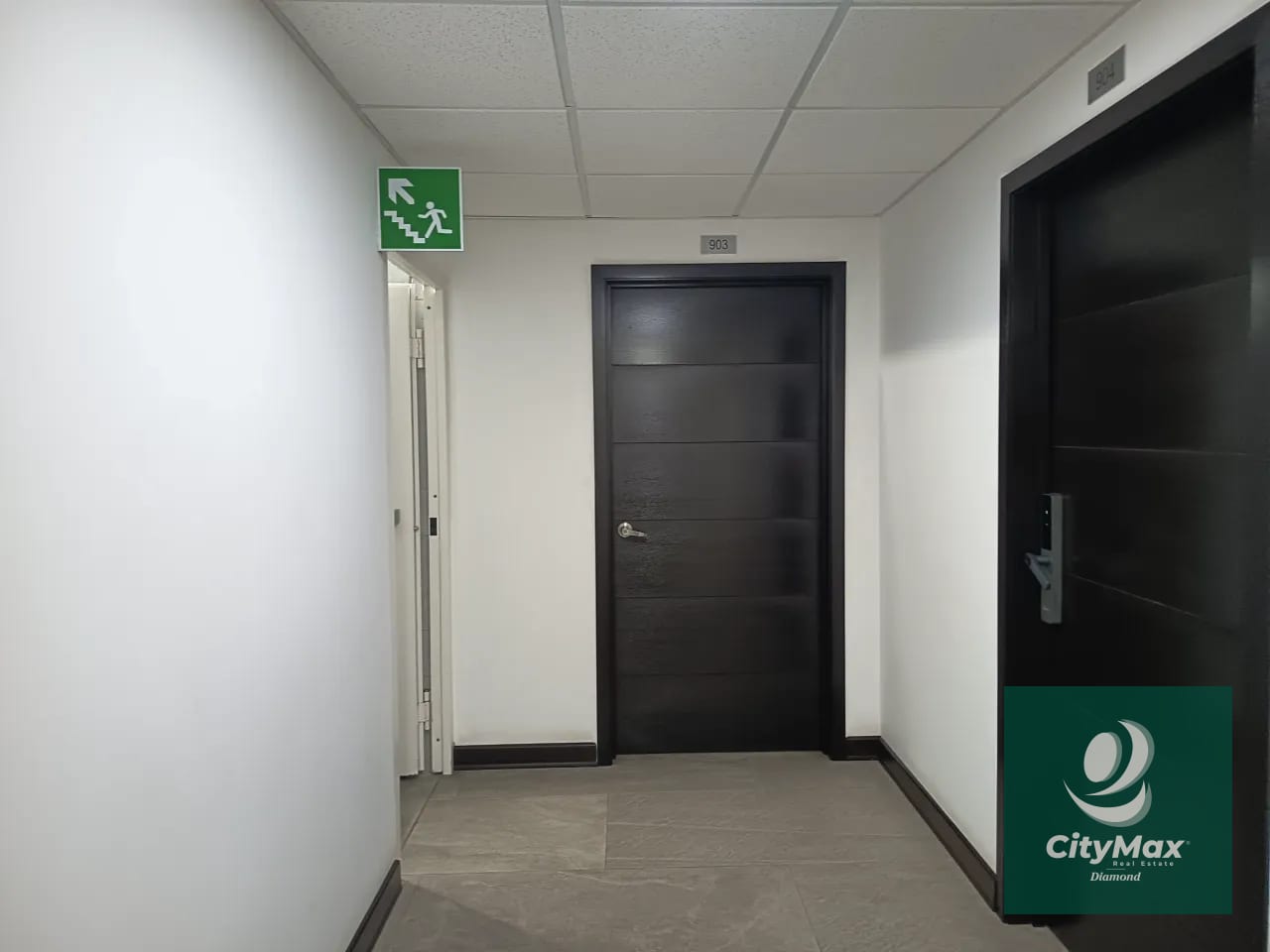 Oficina en Renta en Zona 10 Edificio Torino — Oficina en Alquiler en Torino, Zona 10, Guatemala, Ciudad — foto 11 de 13