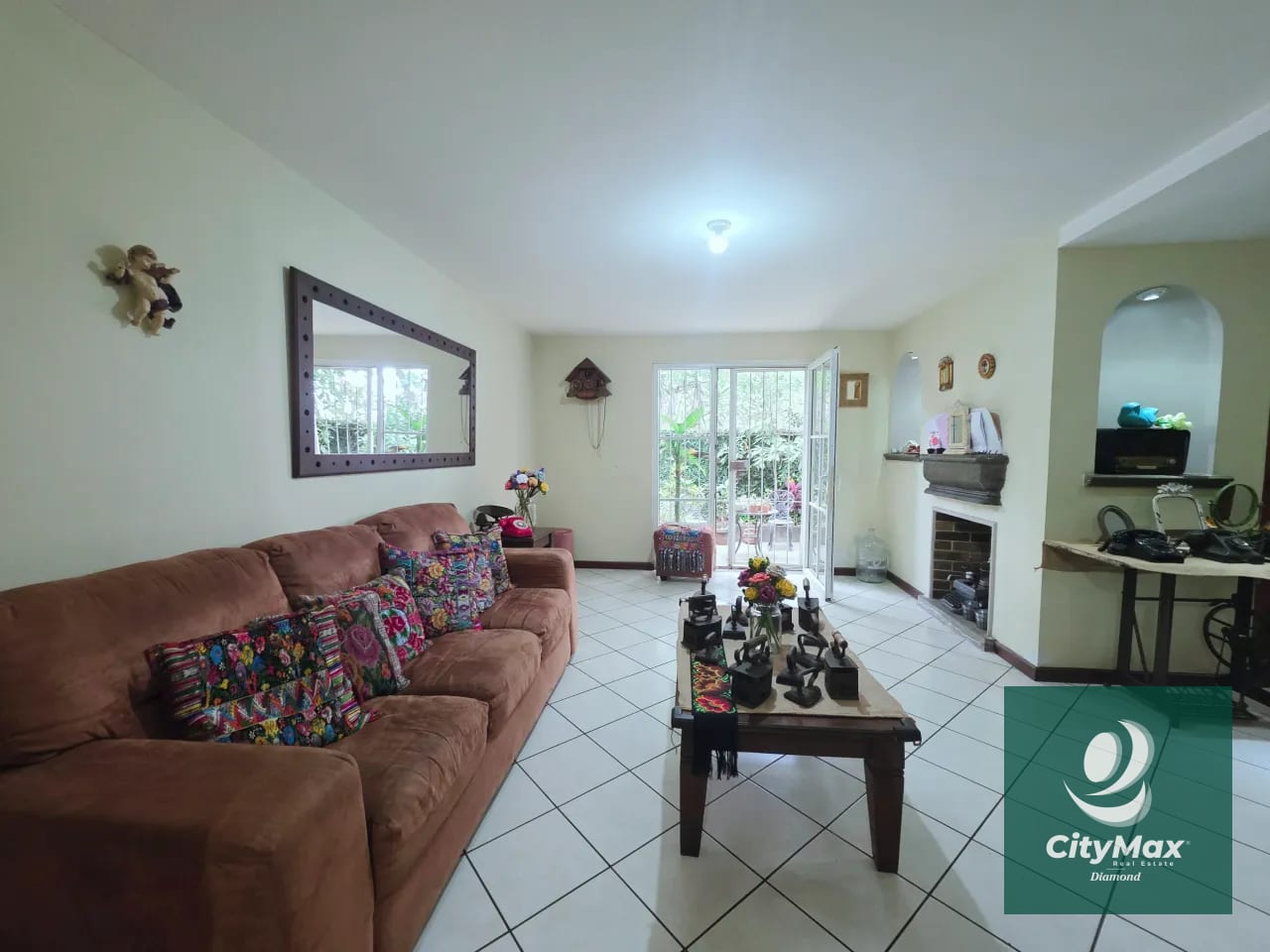 Casa en Venta en Lomas de San Nicolas Zona 16 — Casa en Venta en Zona 16, Guatemala, Ciudad — foto 2 de 16