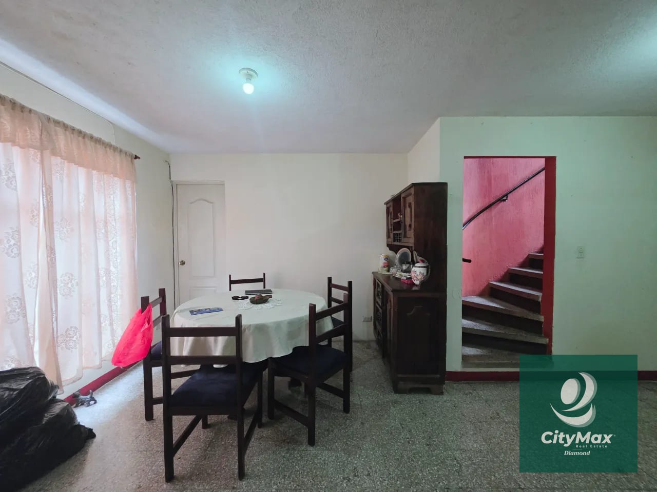 Casa en Venta con Apartamento y Locales en Zona 2 Mixco — Casa en Venta en Zona 2 Mixco, Guatemala, Ciudad — foto 12 de 17